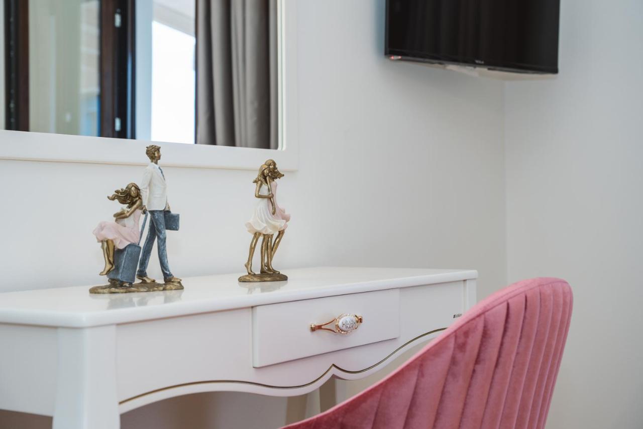 נידרי Vincenzo Suites מראה חיצוני תמונה